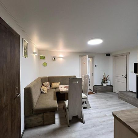 Kubu Ground Floor Rooms Klaipėda Esterno foto