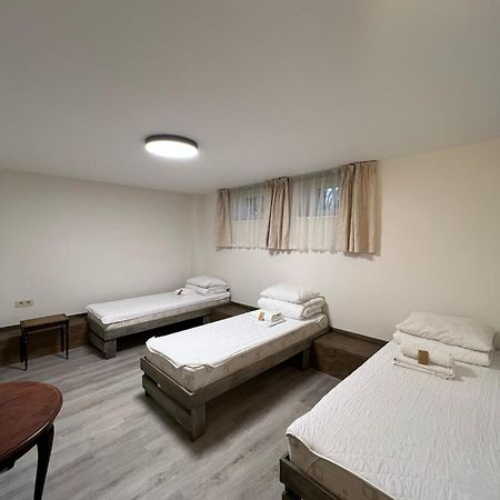 Kubu Ground Floor Rooms Klaipėda Esterno foto